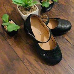 Black flat shoes 13
